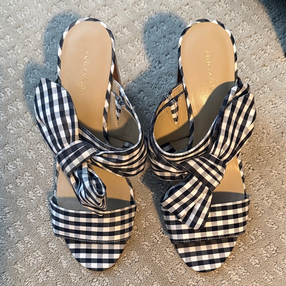 New Ann Taylor black white Gingham Bow Sandals 7M